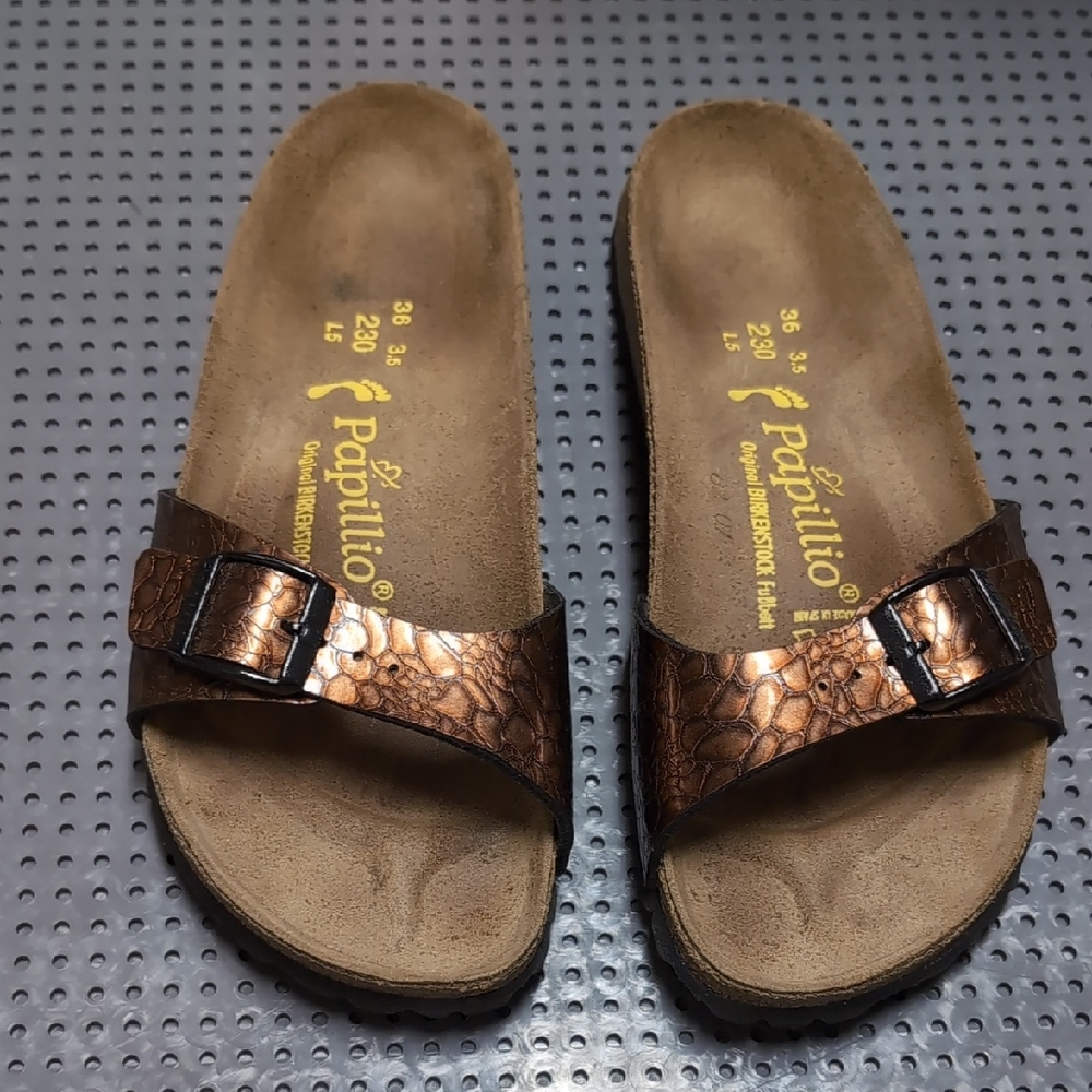 Papillio Copper Textured Sandals